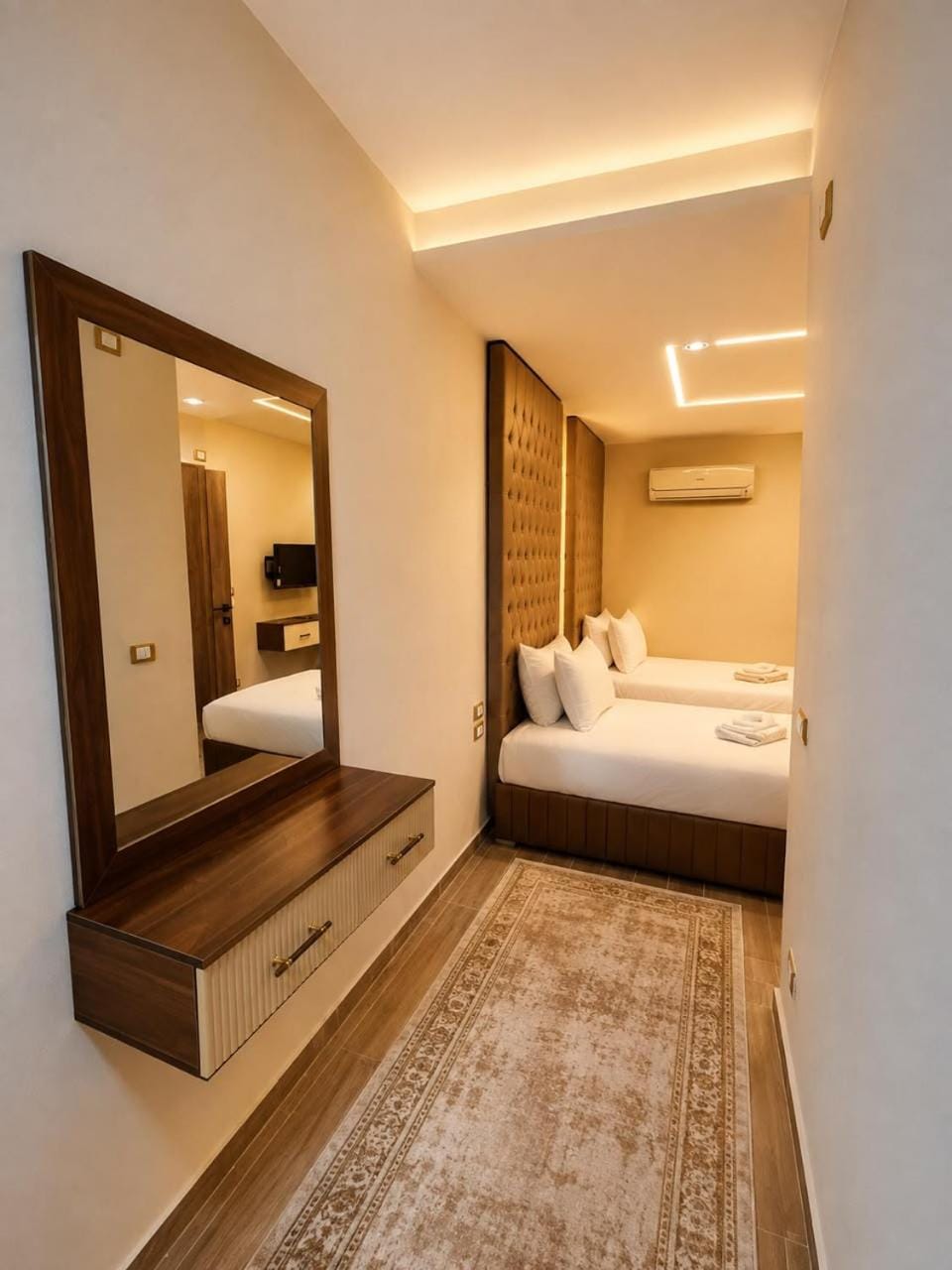 Bed, Photo of the whole room, Bedroom, wardrobe, air conditioner