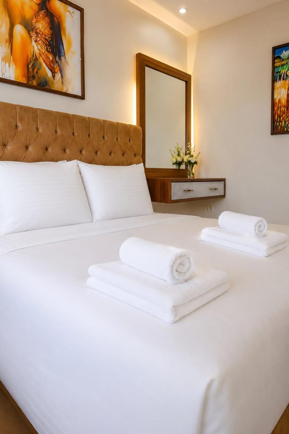 Bed, Photo of the whole room, Bedroom, towels