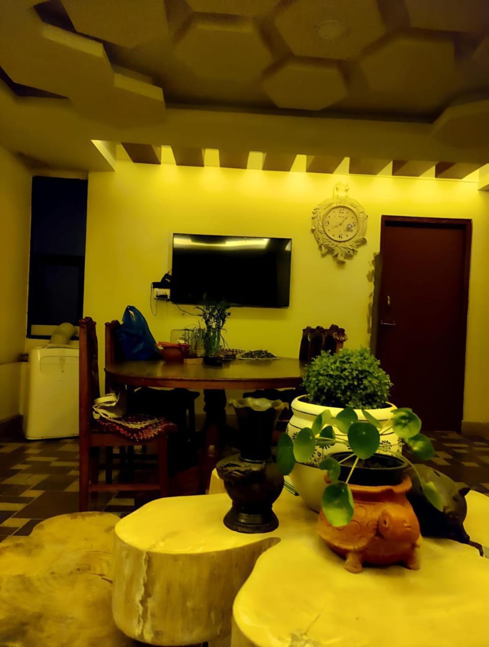 Sun drenched rooms in a quiet Gothatar home Bed and Breakfast in Bagmati Province, Nepal