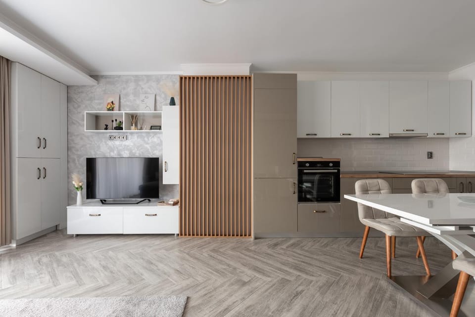 TV and multimedia, Living room, Seating area, Dining area
