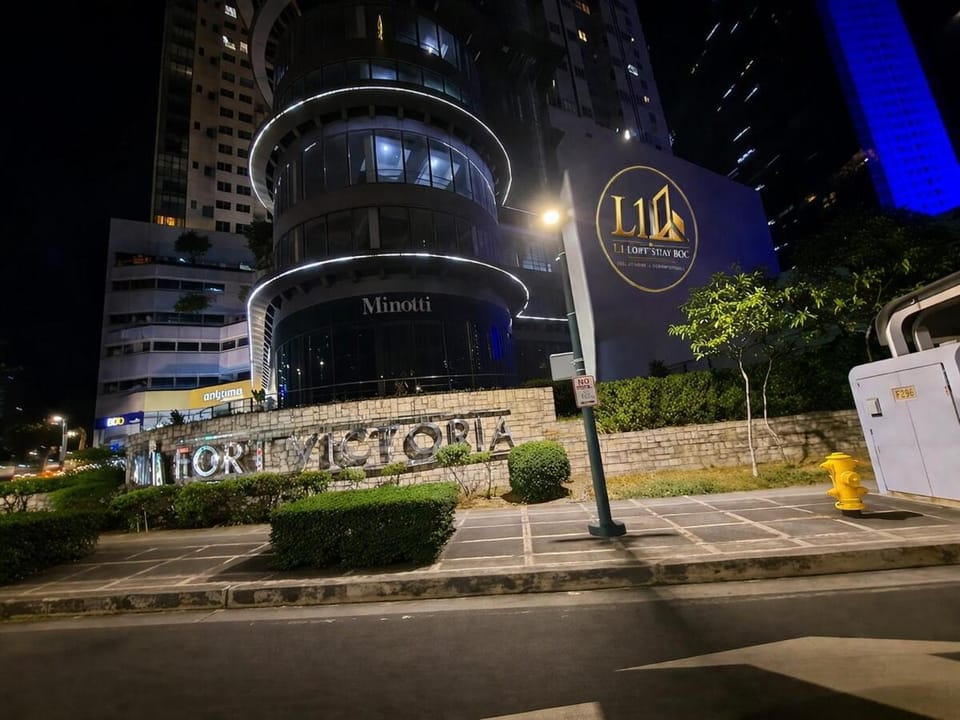 L1 Loft Stay BGC Apartment in Makati