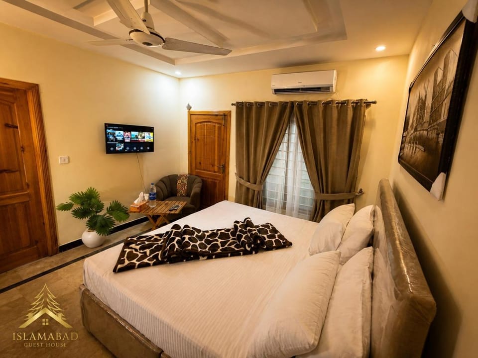 Islamabad Guest House Metro Bed and Breakfast in Islamabad Capital Territory
