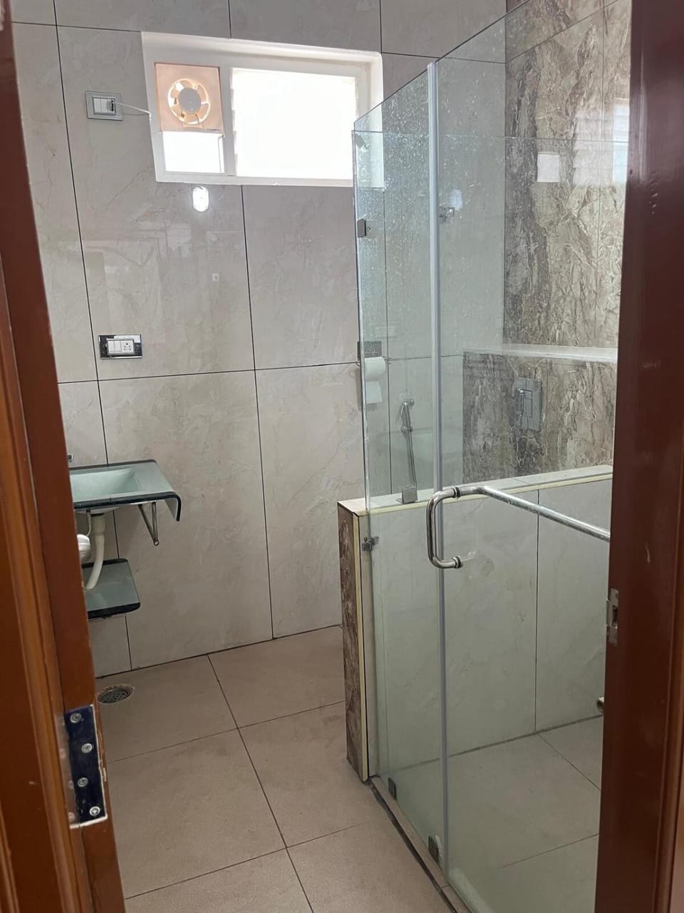 Brand NEW Luxurious Villa behind Taj Hotel Villa in Tirupati