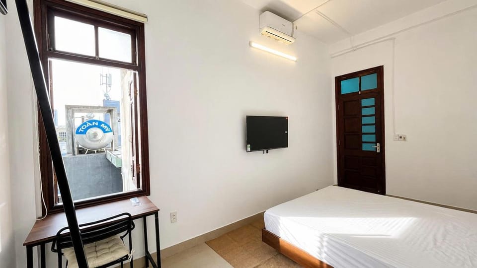 4-Bedroom House near My Khe Beach and Local Market House in Da Nang