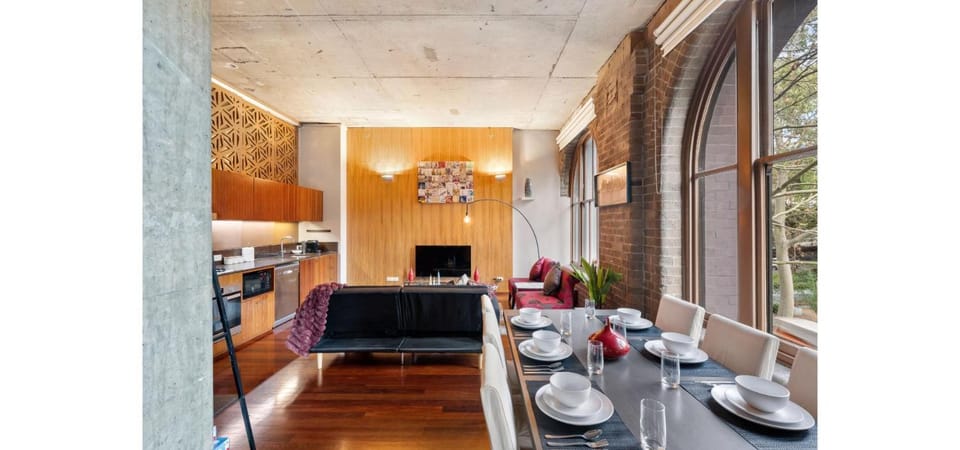 NYC Loft Vibes with walk to Darling Harbour & Free Parking Apartment in Sydney