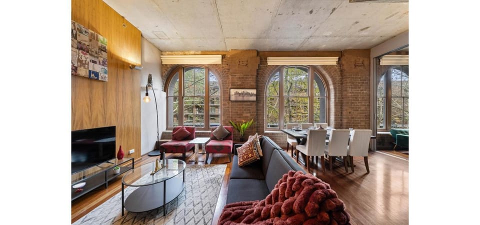 NYC Loft Vibes with walk to Darling Harbour & Free Parking Apartment in Sydney