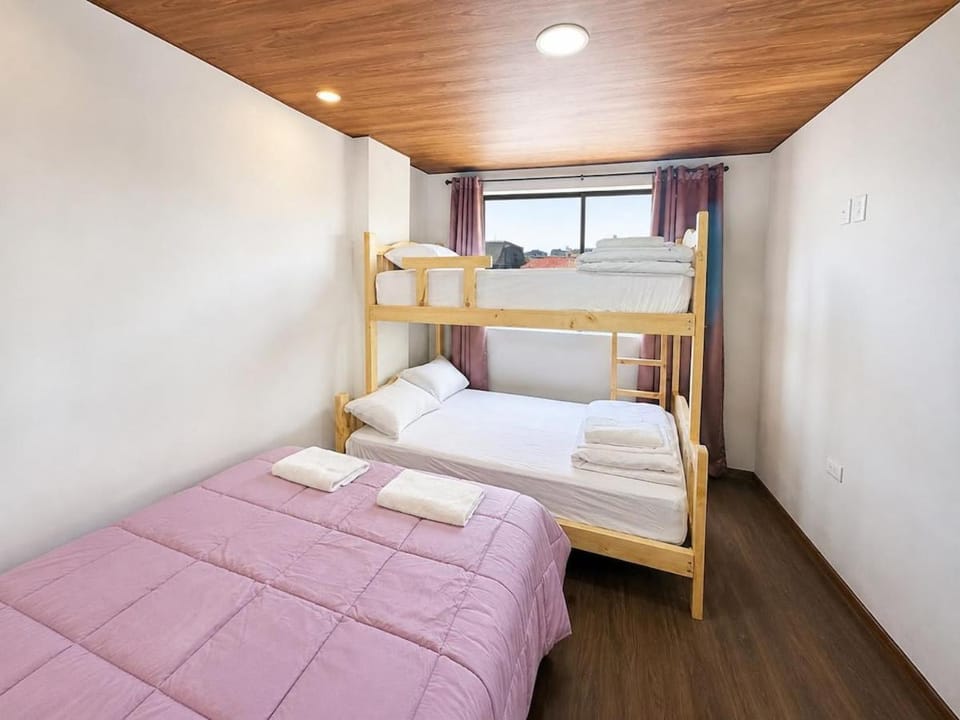 Bed, Photo of the whole room, Bedroom, bunk bed, towels