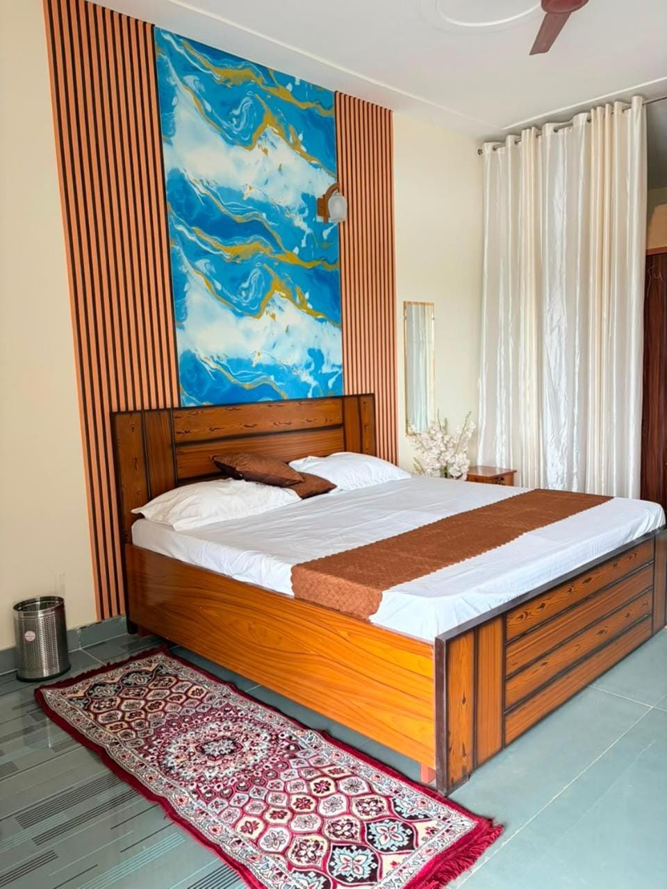 Moonlight Residency Hotel in Noida