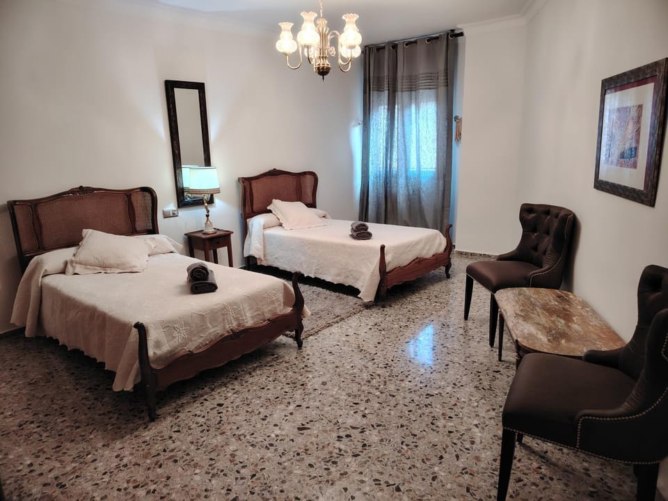 Piso de 5 habitaciones Apartment in Toledo