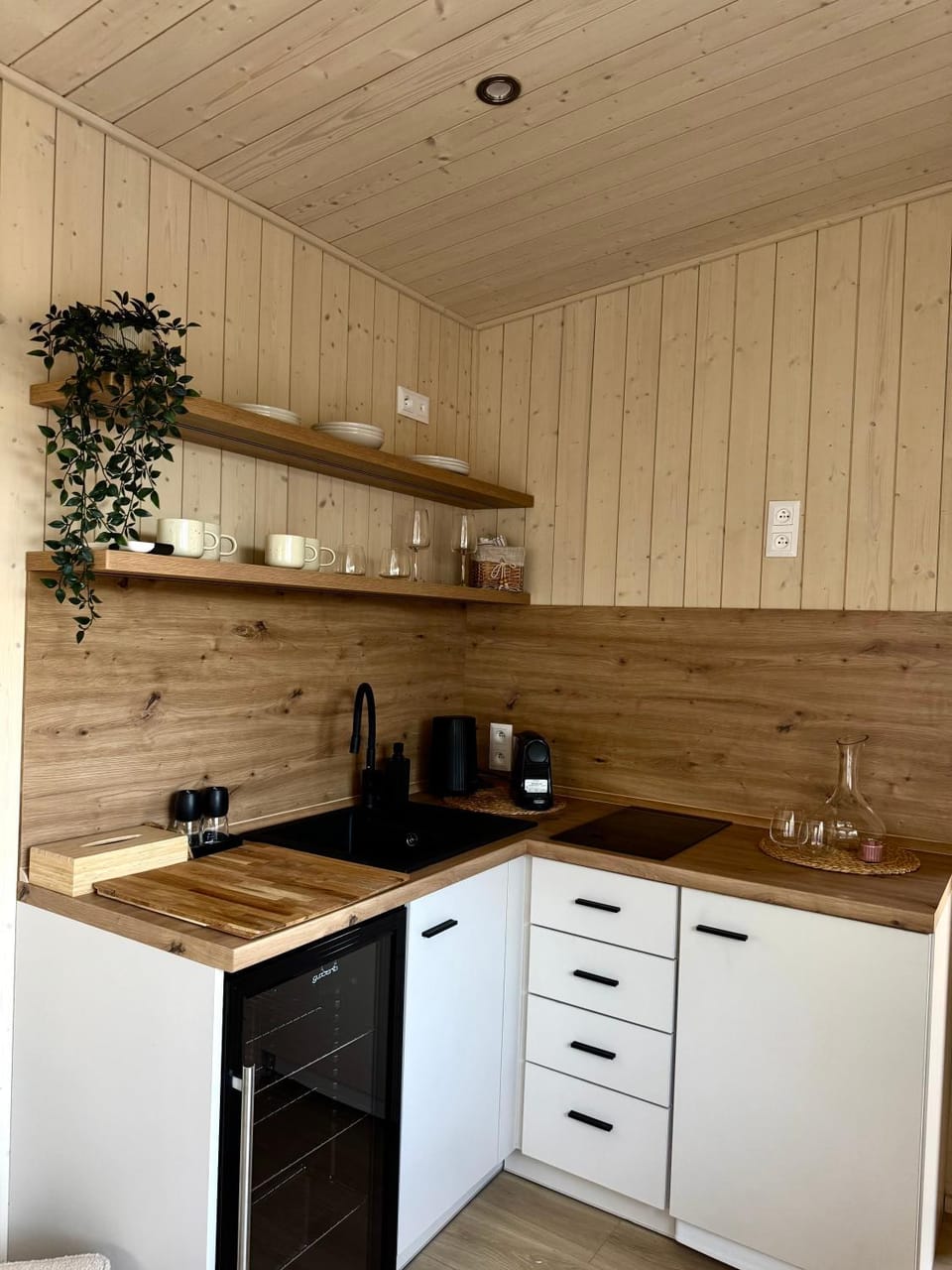 Glamping Pod Hazmburkem Apartment in Czechia