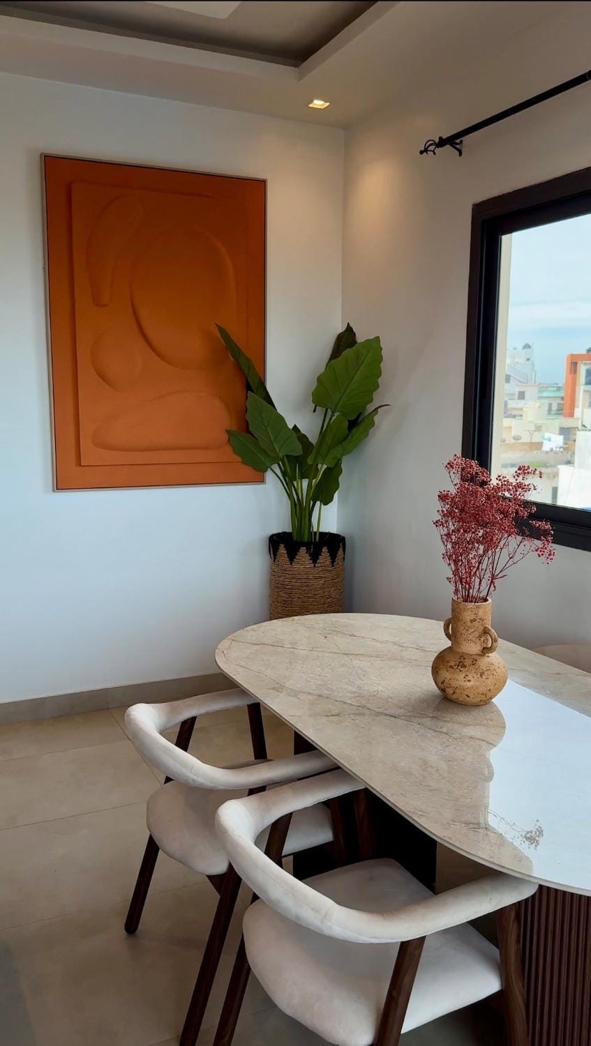 Living room, Dining area