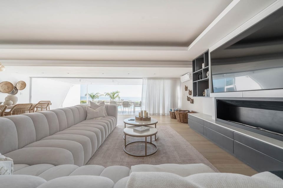 Balcony/Terrace, Swimming pool