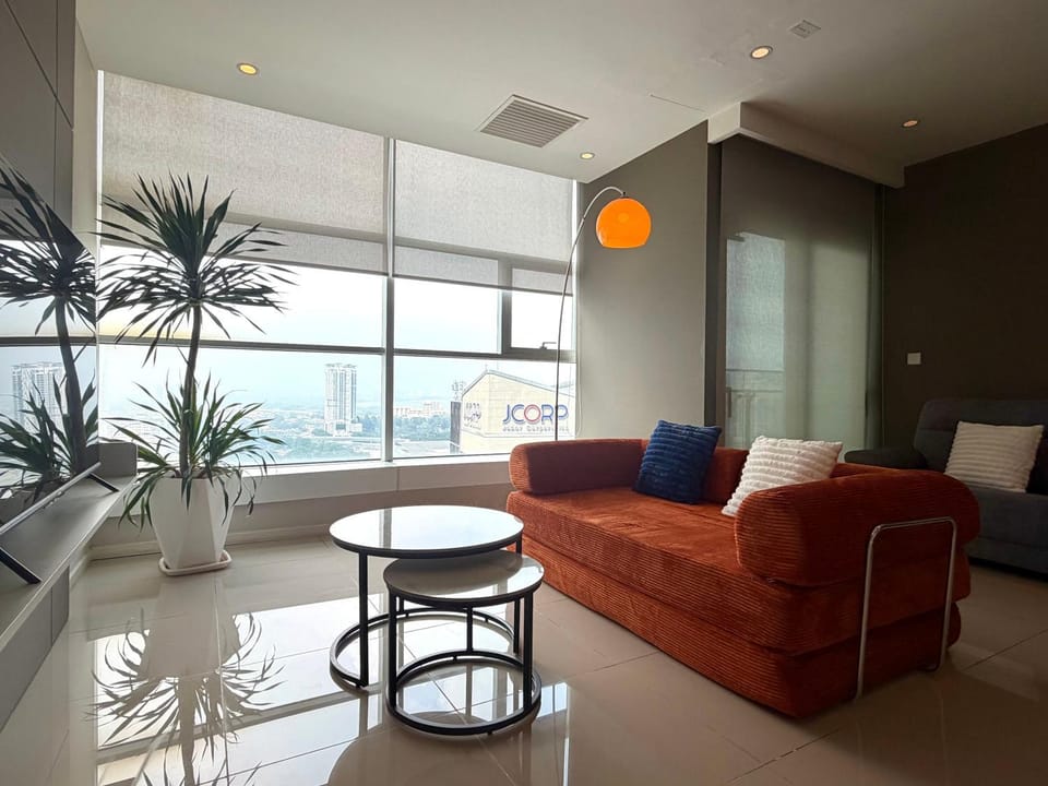 Tiba-Tiba Suasana Premium Suites Johor Bahru Apartment in Johor Bahru