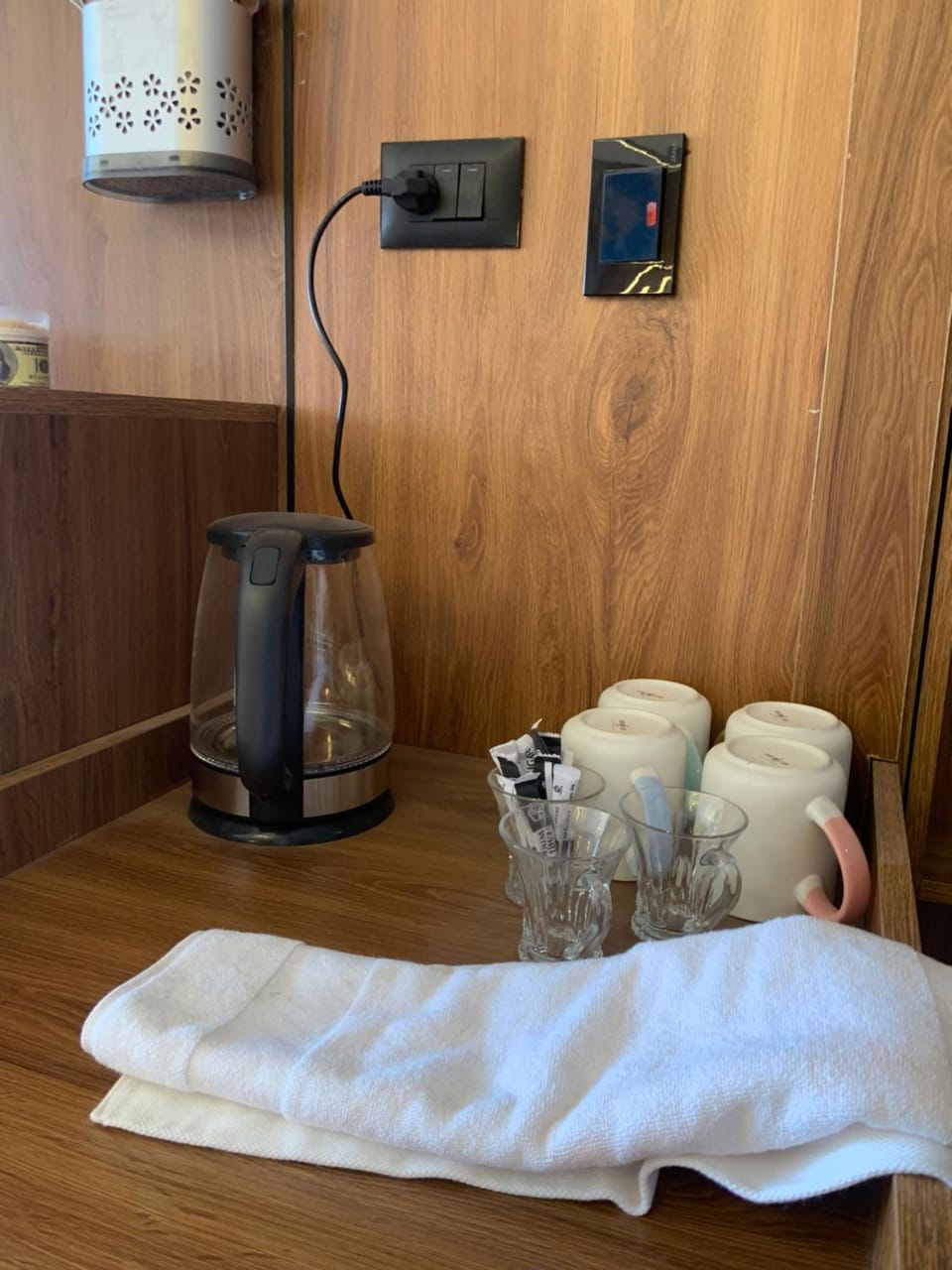 Coffee/tea facilities, Kitchen or kitchenette