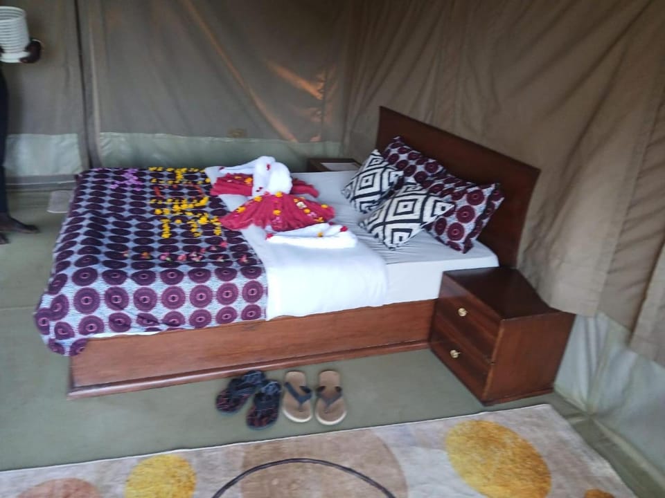 Geoffrey Camp Hotel in Kenya