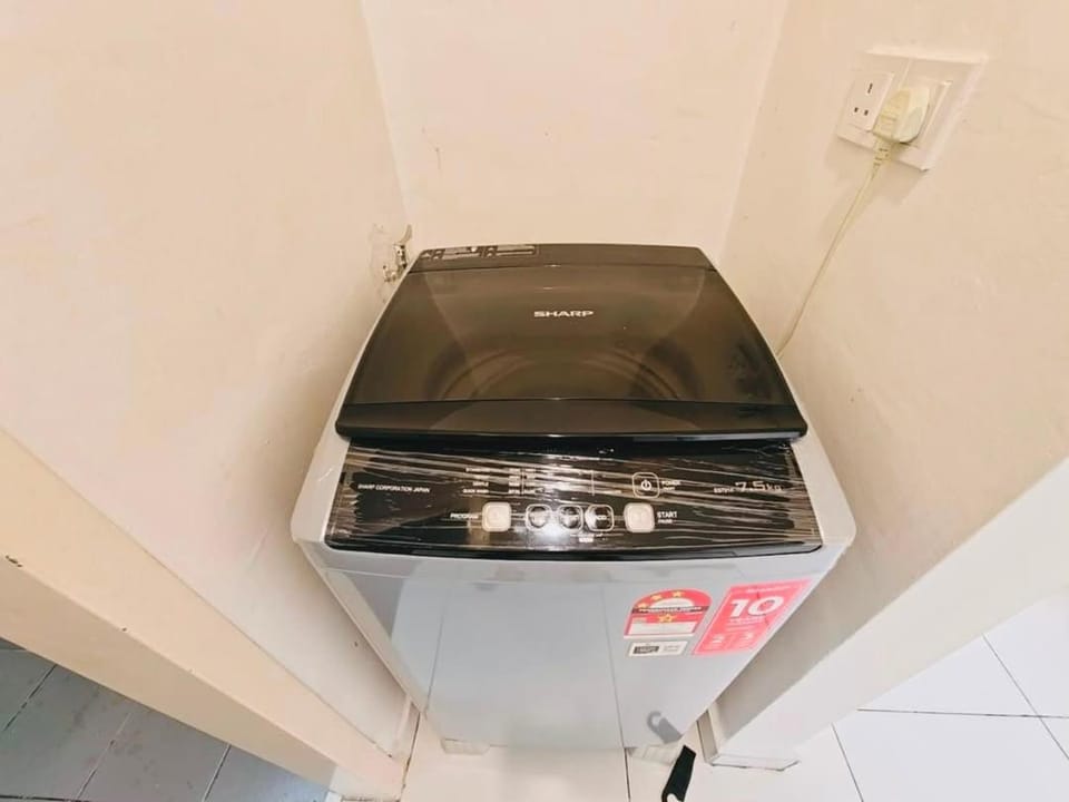 4pax PJ Neo Damansara Jiwa Glam Hall 1U Ikea The Curve MRT Apartment in Petaling Jaya