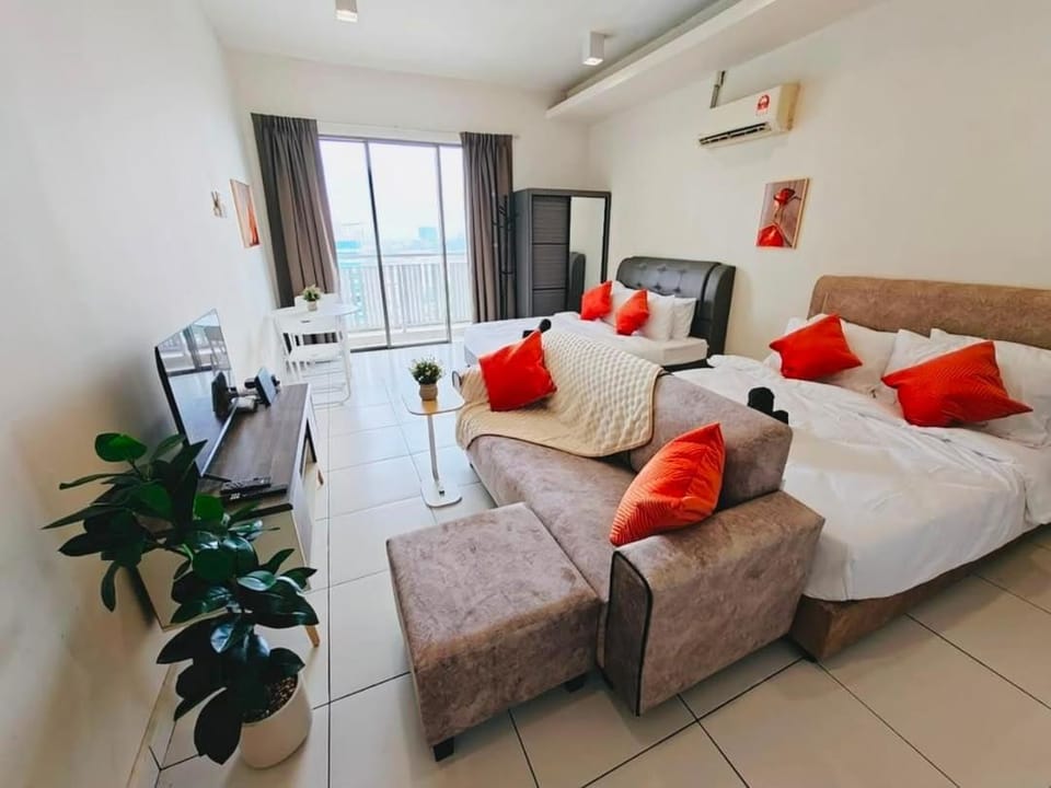 4pax PJ Neo Damansara Jiwa Glam Hall 1U Ikea The Curve MRT Apartment in Petaling Jaya