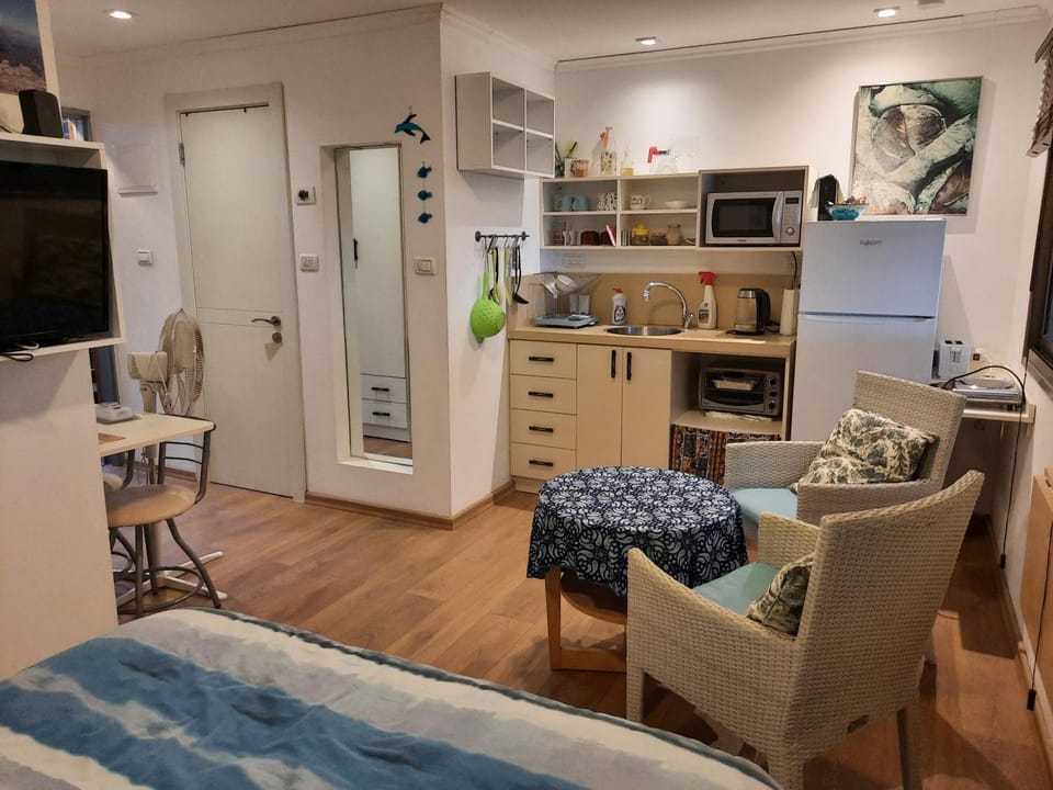 Zimmerom Bed and Breakfast in Haifa