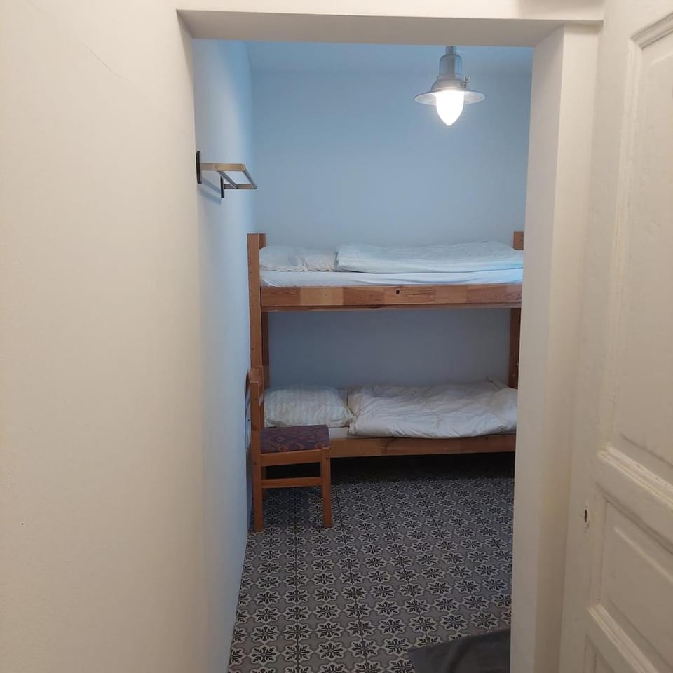 bunk bed