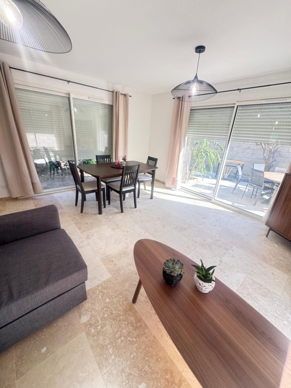 Living room, Seating area, Dining area