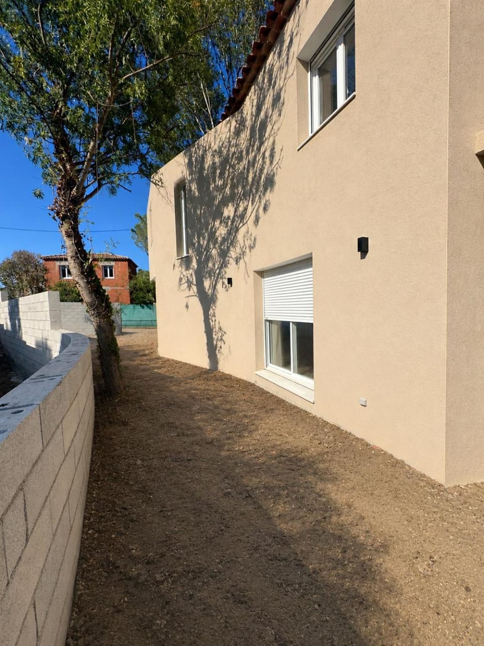 Property building, Day