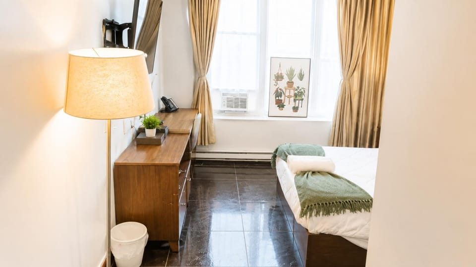 Chic apartment hotel in heart of downtown Montreal Apartment in Montreal