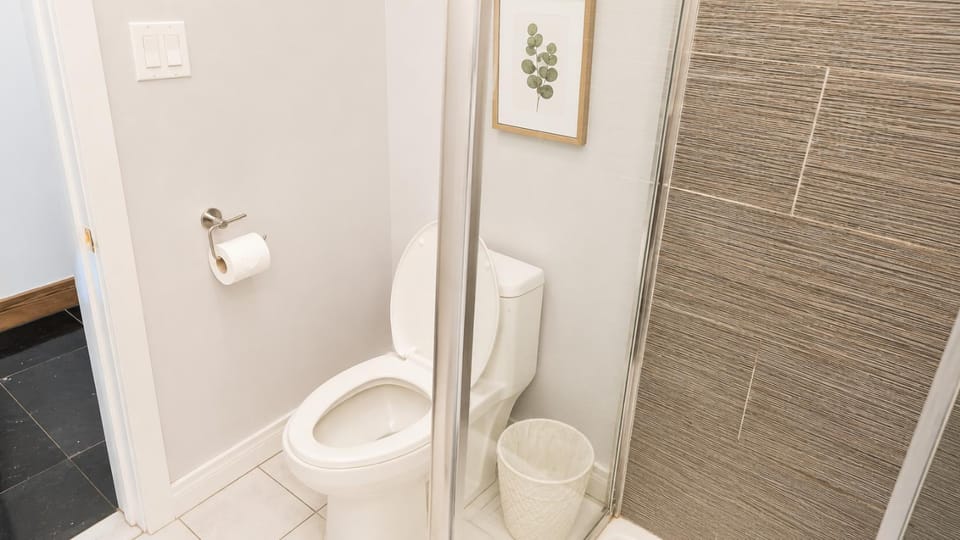 Chic apartment hotel in heart of downtown Montreal Apartment in Montreal