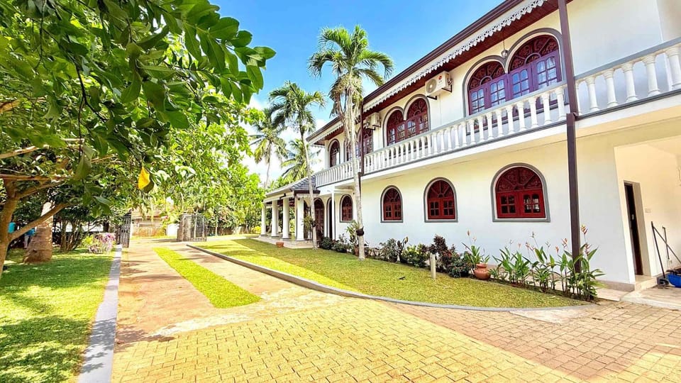 Property building, Spring, Day, Garden, Garden view
