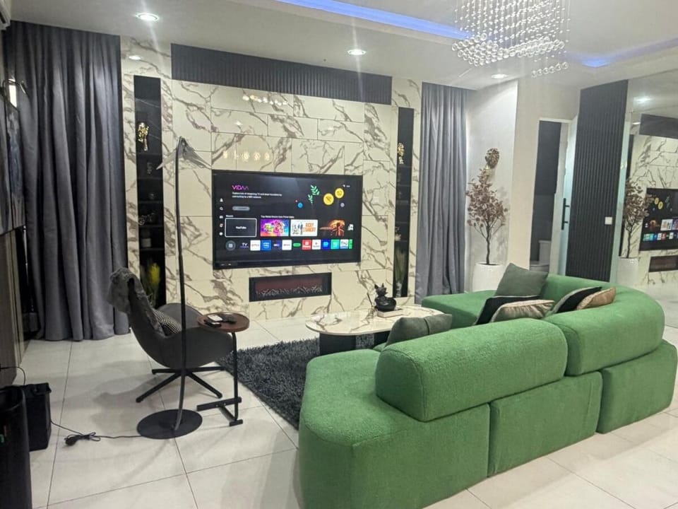Max Oriona Your Stylish Ikate, Lekki Retreat Apartment in Lagos, Nigeria
