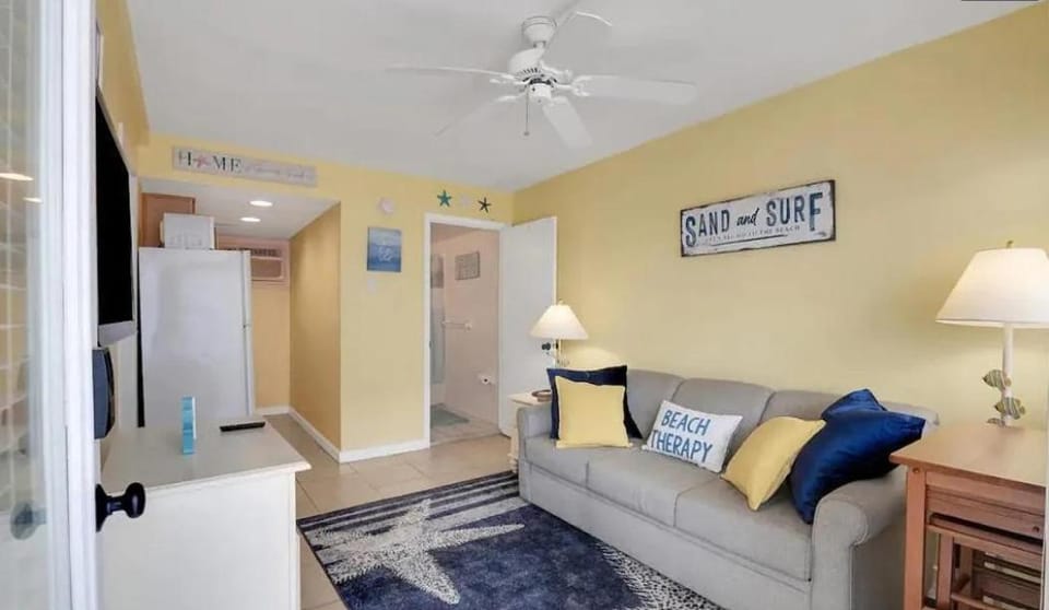 Beachfront Condo with Heated Pools in Wildwood Crest Apartment in Wildwood