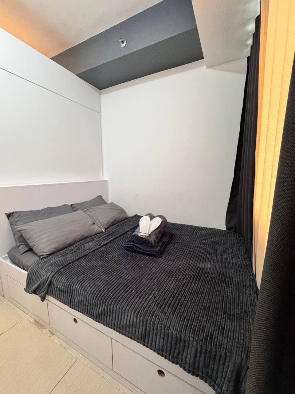 Celestial Place Staycation at Shell Residences near MOA Apartment hotel in Pasay