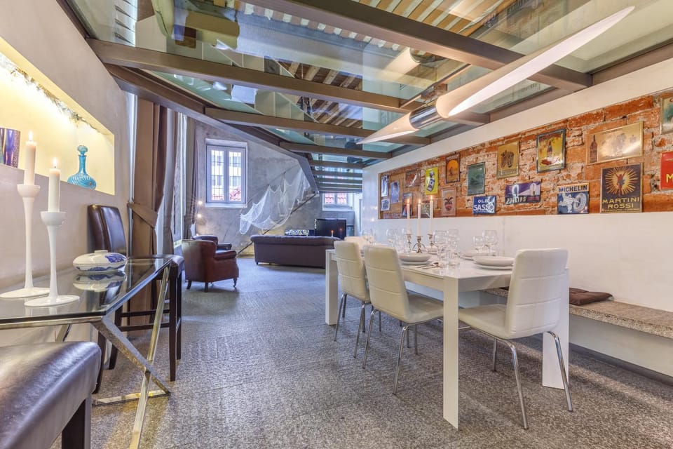 Living room, Seating area, Dining area