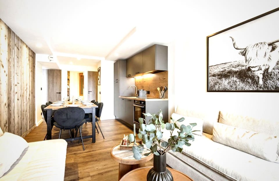 Apartment-Chalett just mins to slopes wifi House in Les Allues