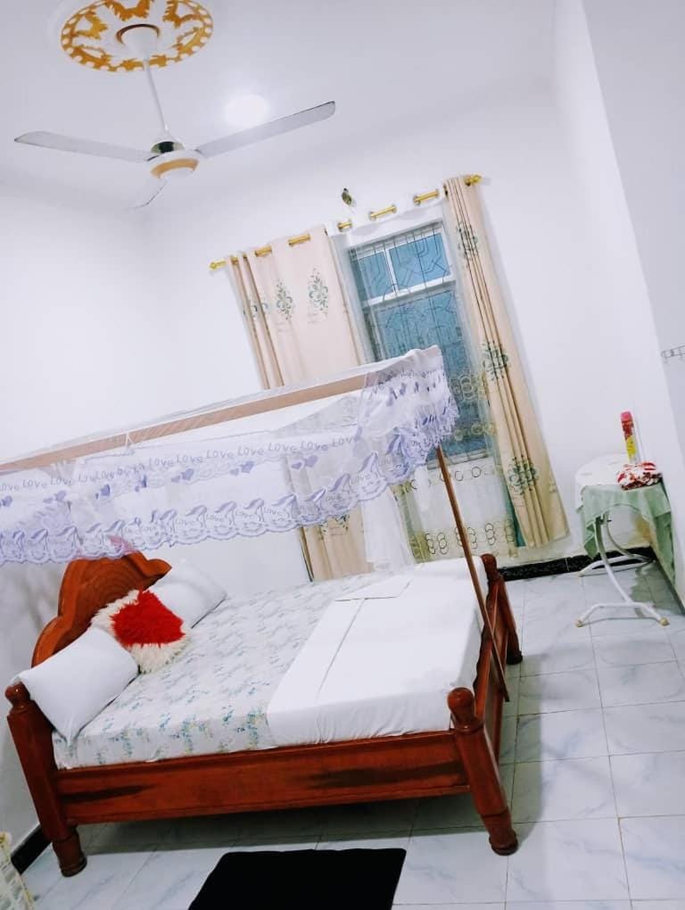 La-Casa Homestay & Backpackers Vacation rental in Unguja North Region