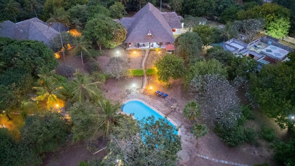 Auregi Diani Beachfront Villa Villa in Diani Beach
