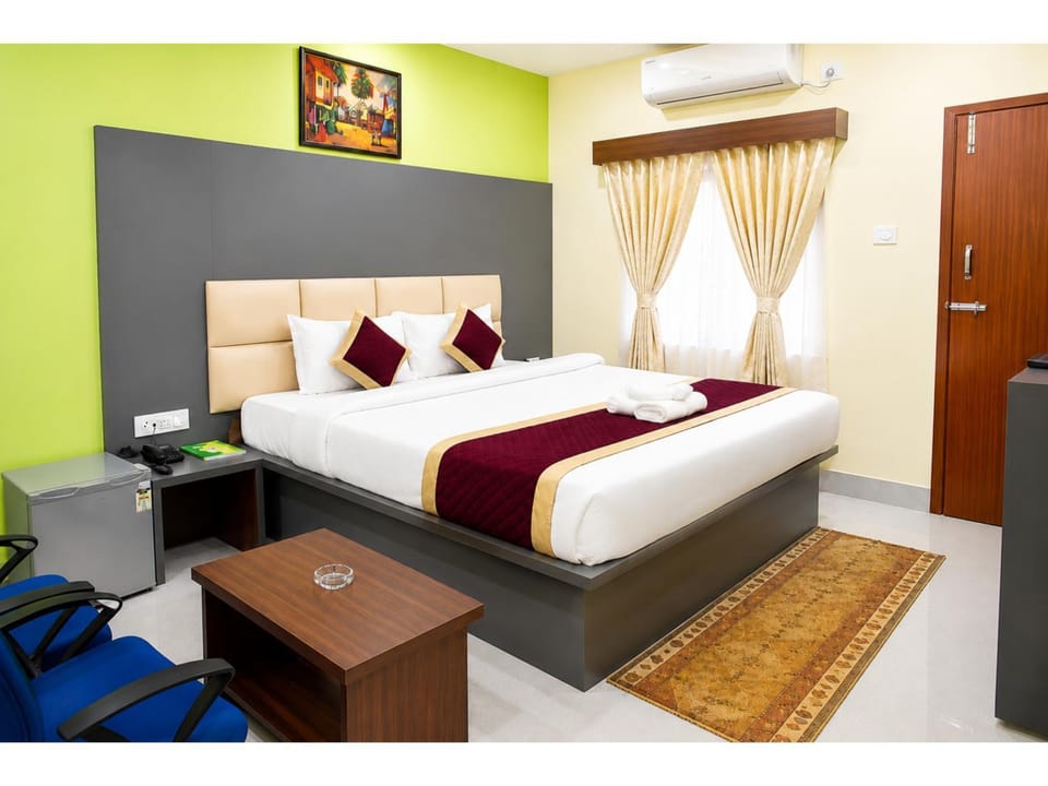 Hotel Coral - S View Luxury Comfort Stay with Swimming Pool, Modern AC Rooms, WiFi, Parking & Family-Friendly Facilities Hotel in Odisha