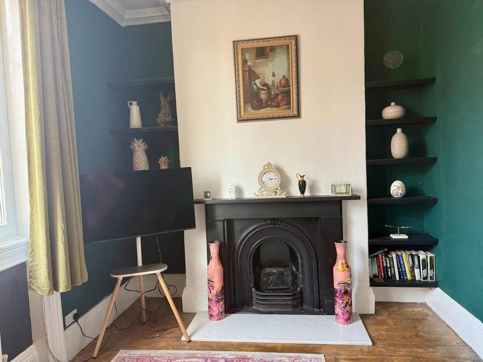Harry's Pad Apartment in Leek