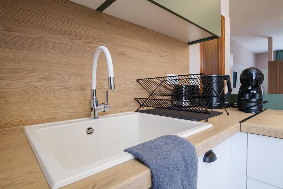 Coffee/tea facilities, Kitchen or kitchenette