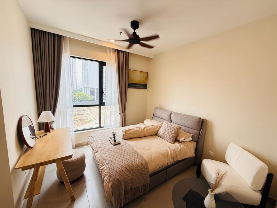Bed, TV and multimedia, Photo of the whole room, Seating area