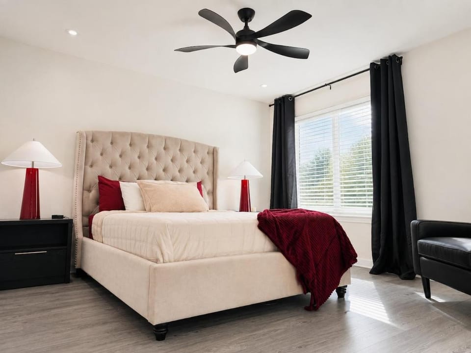 Executive Dallas Stay - 3 Min to Love Field House in Dallas