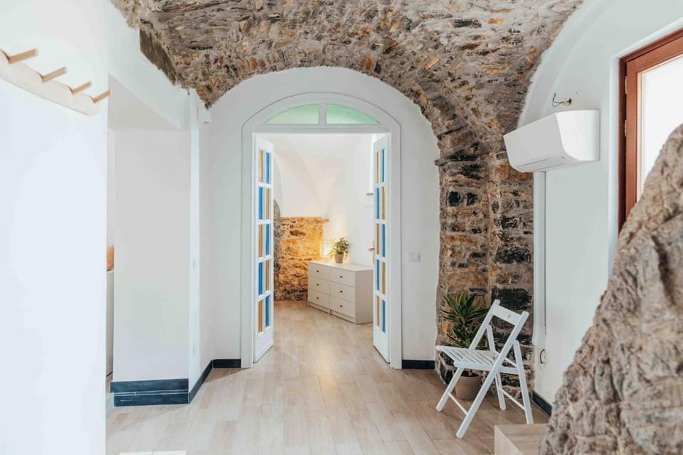 Casa Meraki 28 Rustic Stone House close to 5 terre House in Province of Massa and Carrara