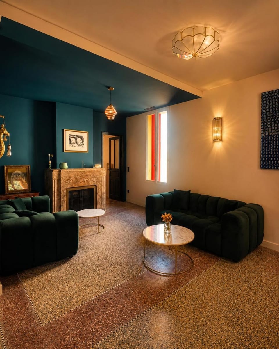 Lounge or bar