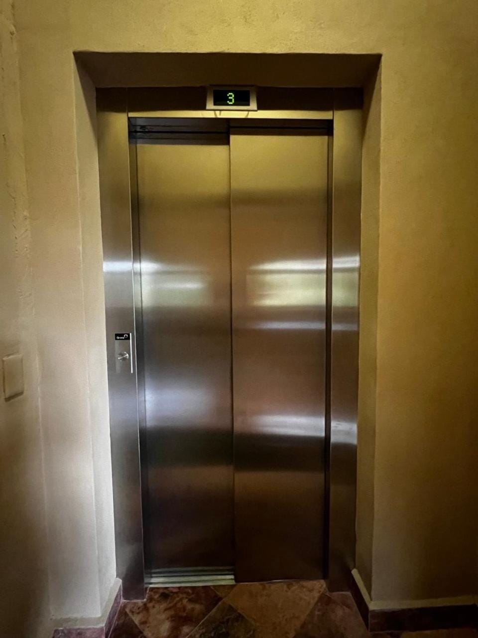 elevator