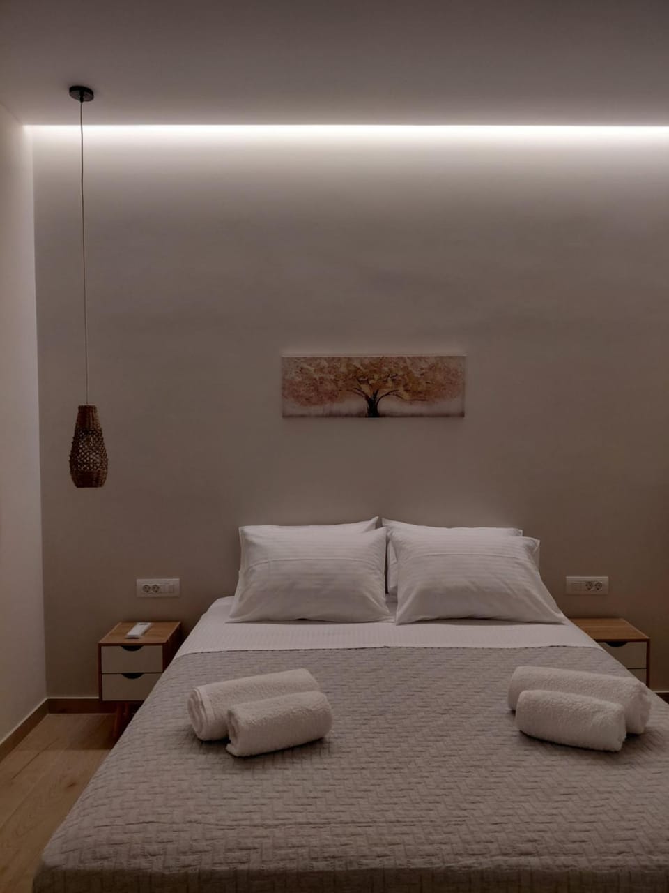 Bedroom, air conditioner