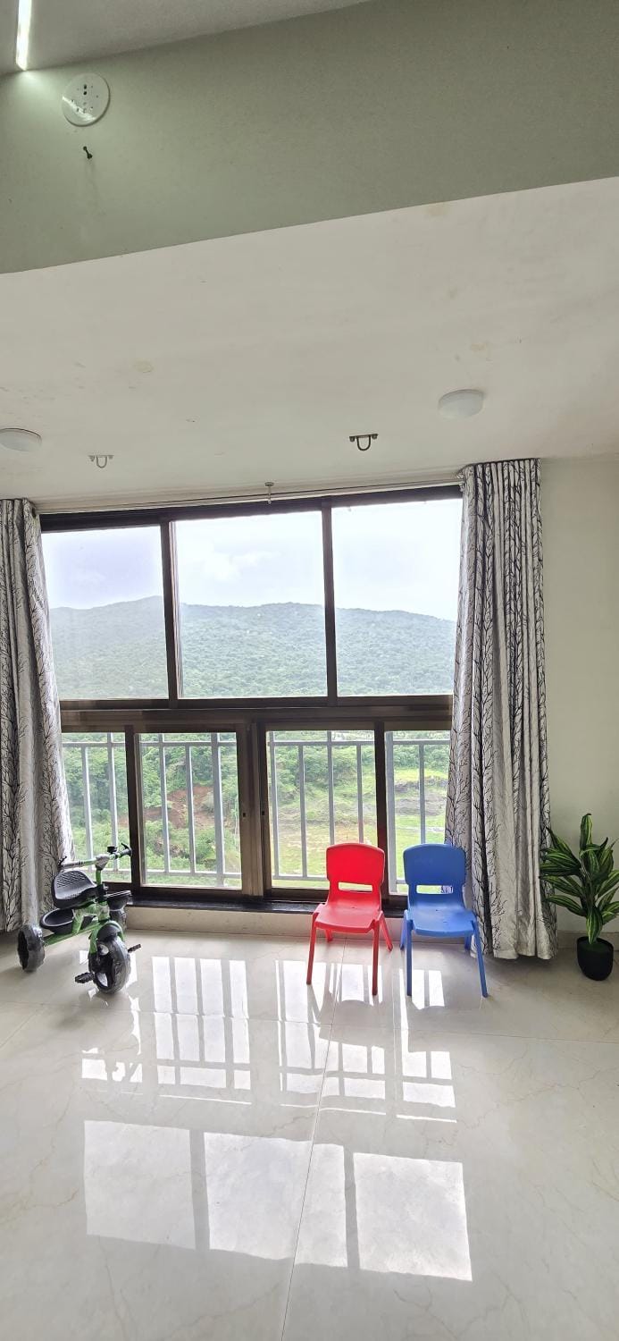 Morden Mountain view stay in Thane - Rathi Living Apartment in Thane