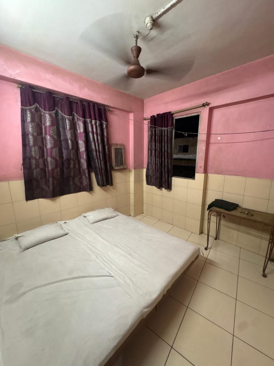Cosmo Guest House Bed and Breakfast in Kolkata