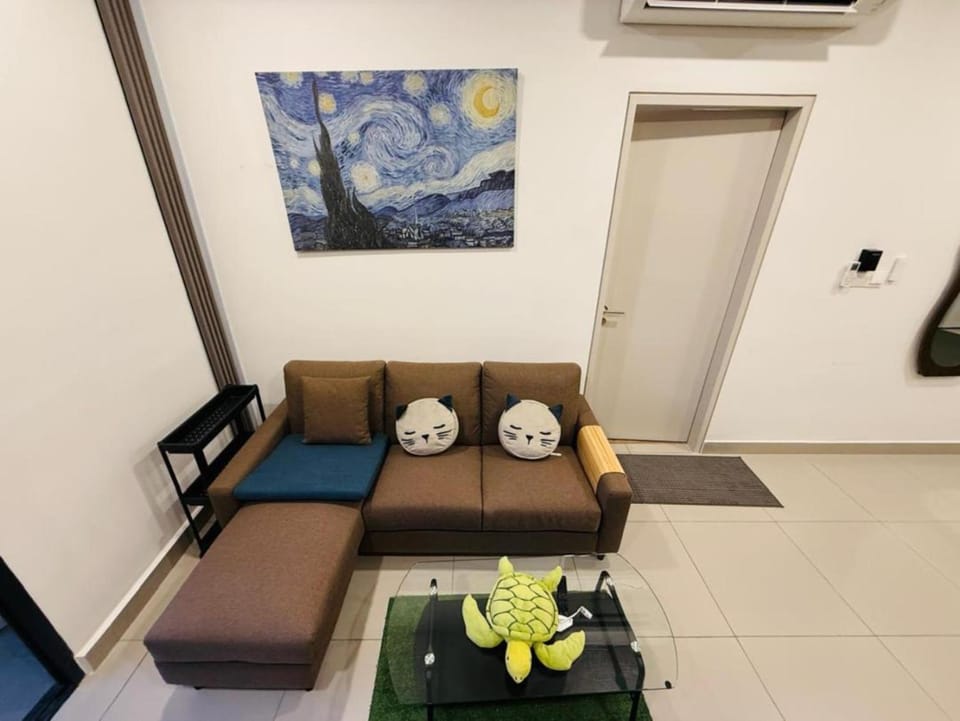 Living room, Seating area, air conditioner
