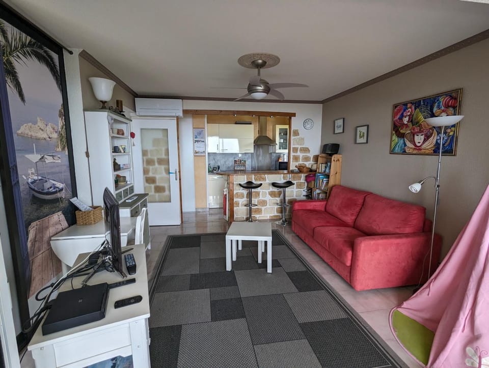 Superbe appartement avec piscine et vue mer époustouflante Apartment in Mandelieu-La Napoule