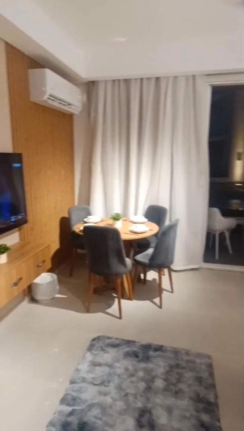 Seating area, Dining area, air conditioner