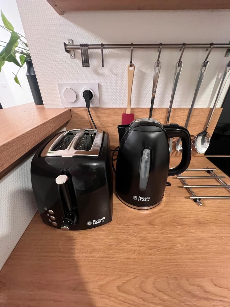 Appartement lavallois - parking couvert gratuit Apartment in Laval